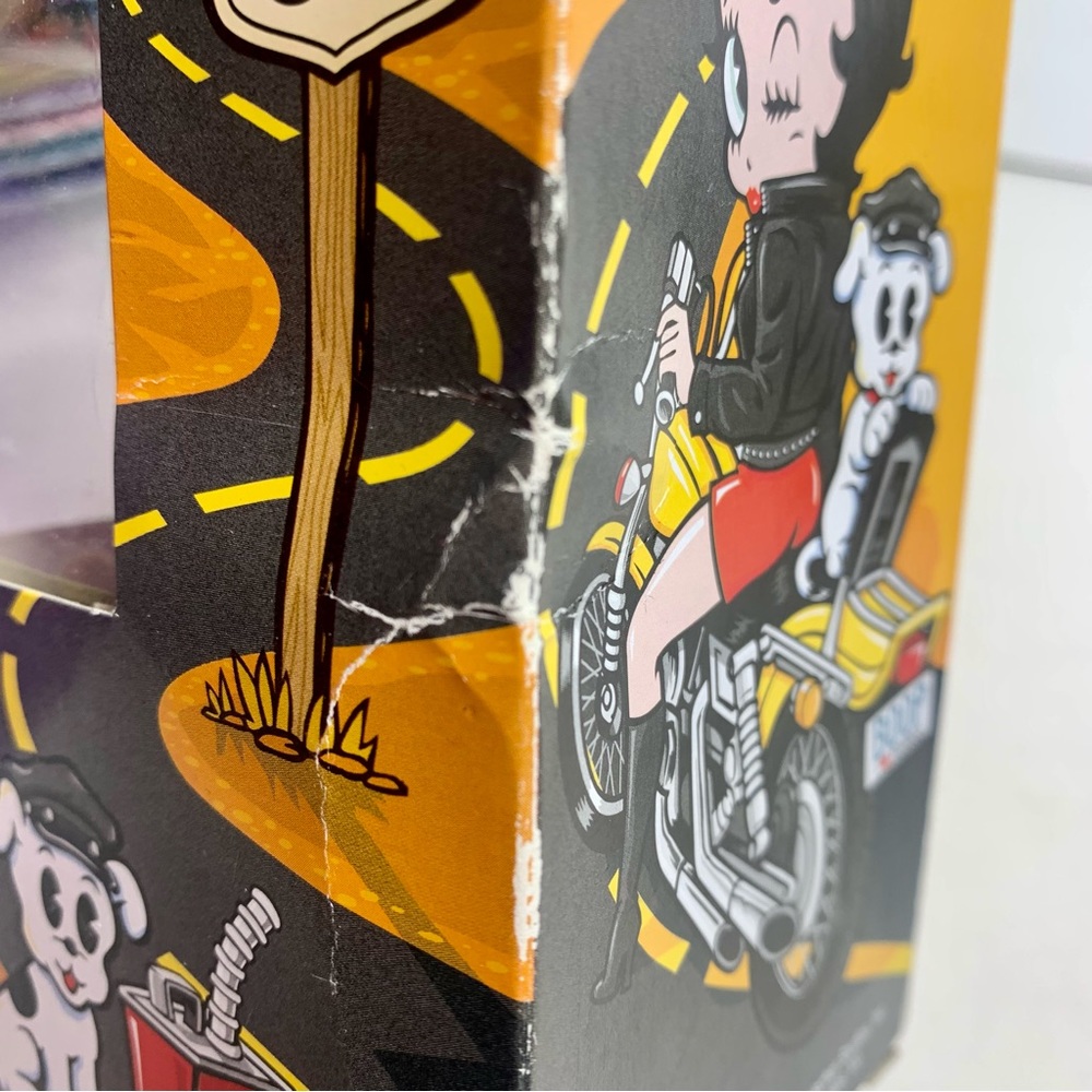 Funko Betty “Biker” Boop Wacky Wobbler. collectible Betty Boop bobble head - Picture 8 of 15